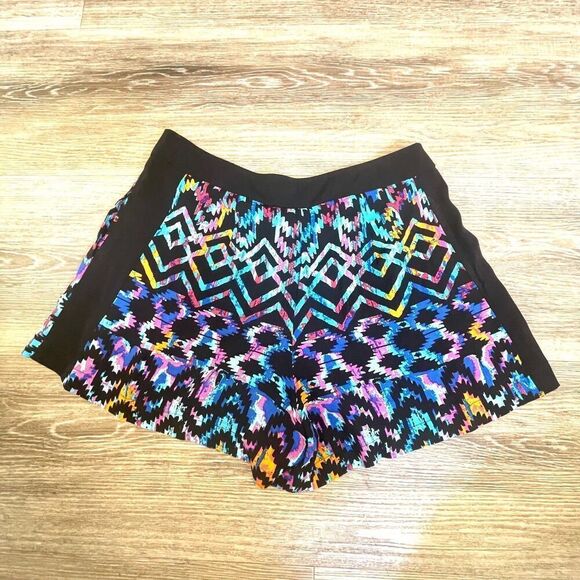 Fire los angeles aztec printed Shorts - Picture 2 of 11